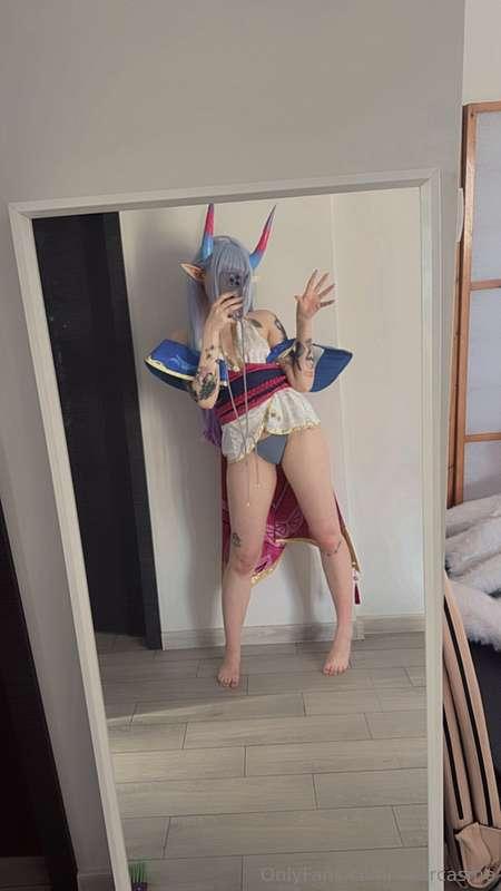 Kneel or run, but you're mine tonight 💜