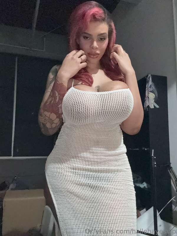 I'm waiting for someone to sext with rn 🥵 dm me