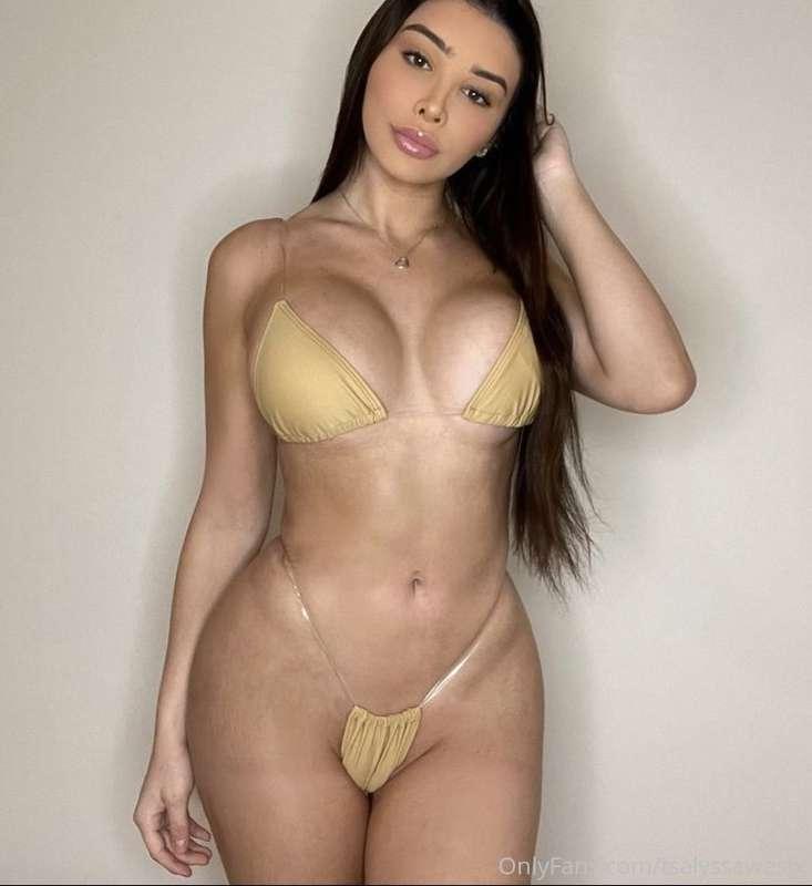 Can you take off my panty, babe?😈