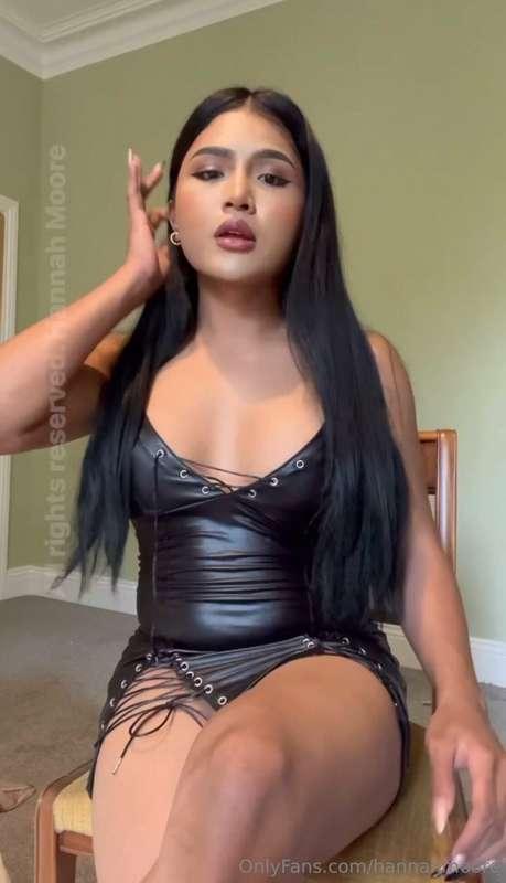 Mistress Hannah Dirty Talk and Jerk Off her Cock as She Make..