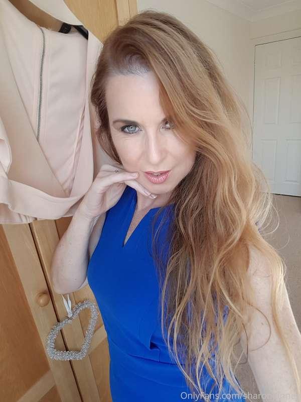 You like my blue dress and fully fashioned stockings?.x don'..