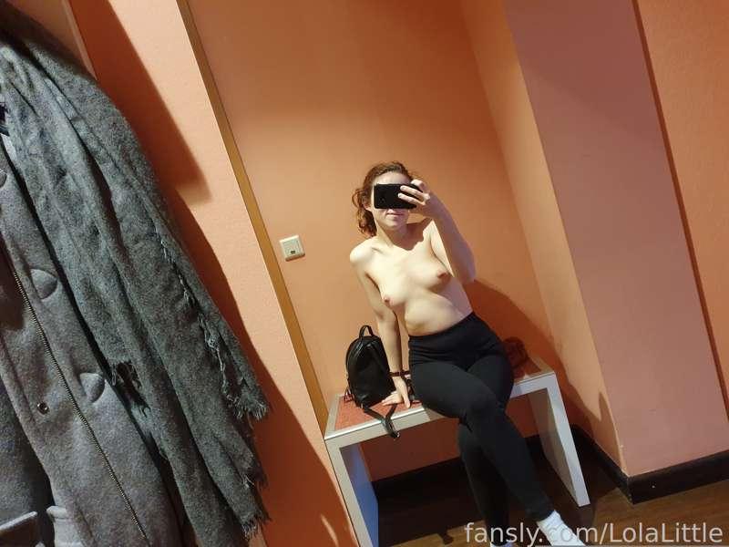 some pics i took this winter, I cant wait to travel again this summer ;)


#petite #customs #smalltits #littlegirl #funsized #selfie #taboo #leggings #ddlg #fyp