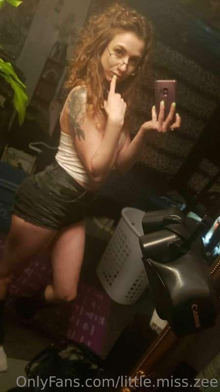 Couple more snaps from earlier , fuck I am seriously a babe ..