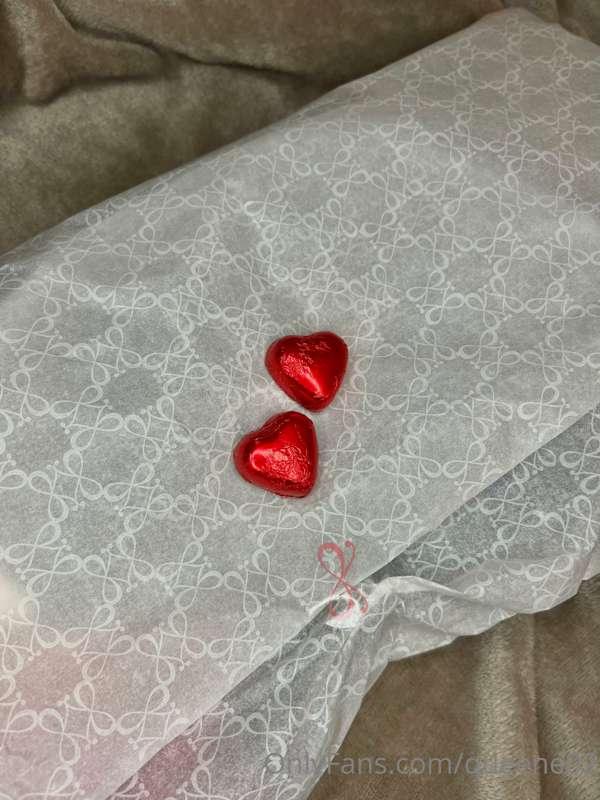 Hi lovers❤️ I just bought a super hot dress for valentines 🥵..