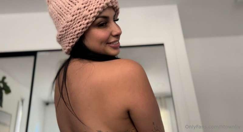 Cum watch my Snow House Vid !!