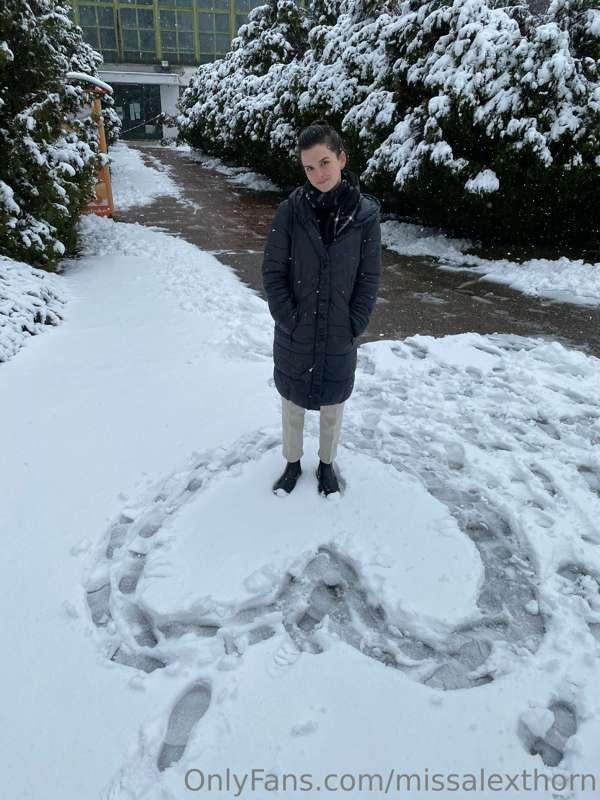 Today we finally had the first snow of the season! @ethamsaw..