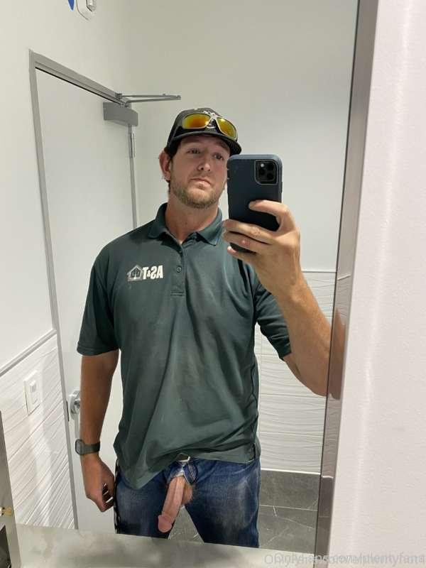 Im a 6’7” nerd just looking to show off a little. I dont cha..