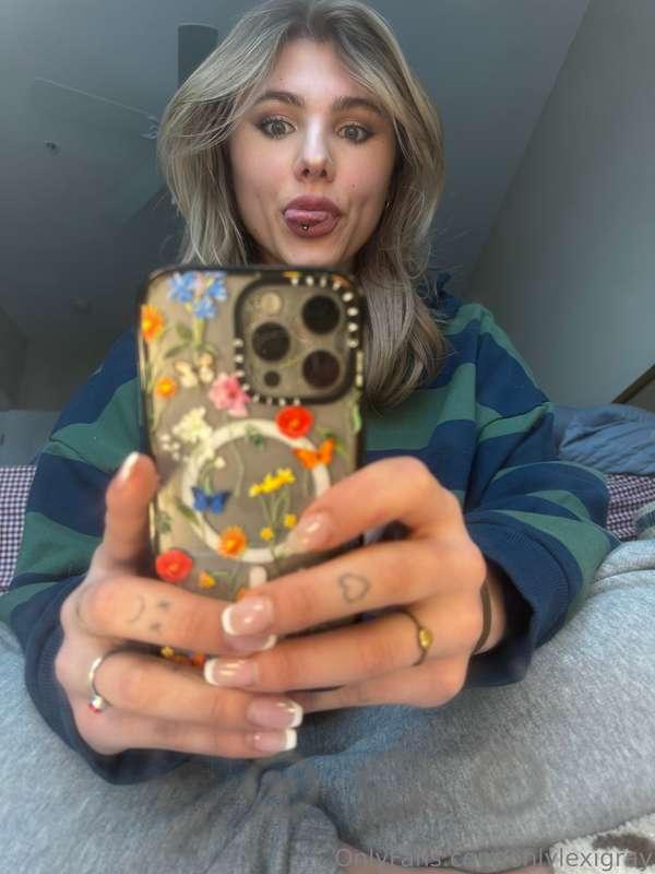 😝