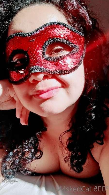 Hello my loves, how are you today? Something more naughty in..