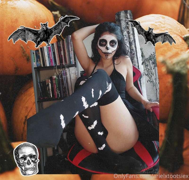 the spooky season artwork <3