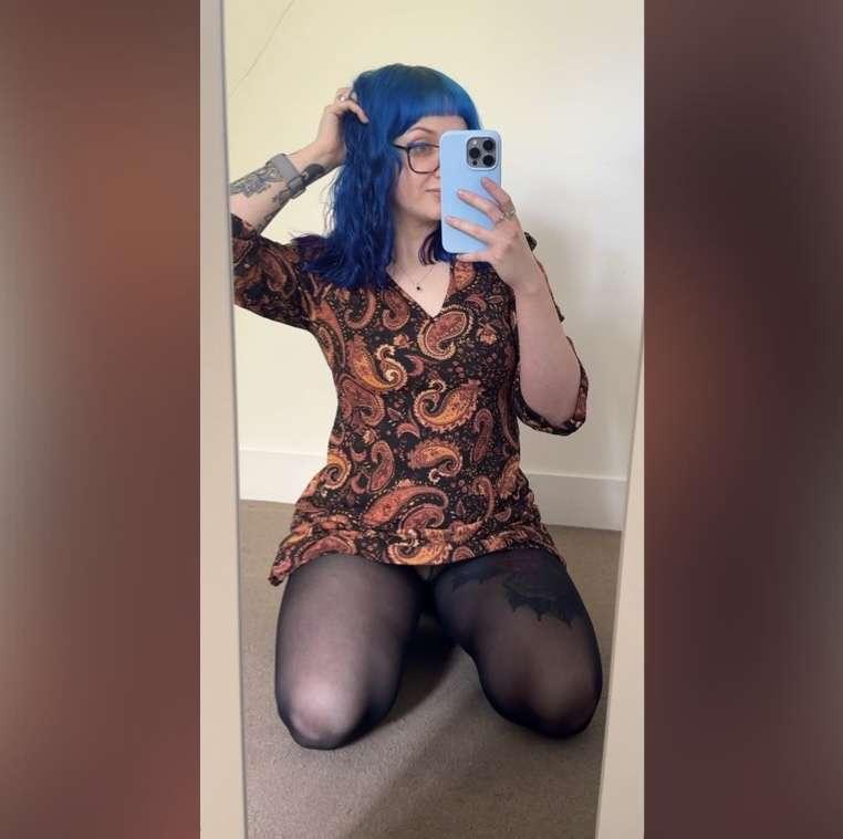 i like tights thin enough to see my tattoos 