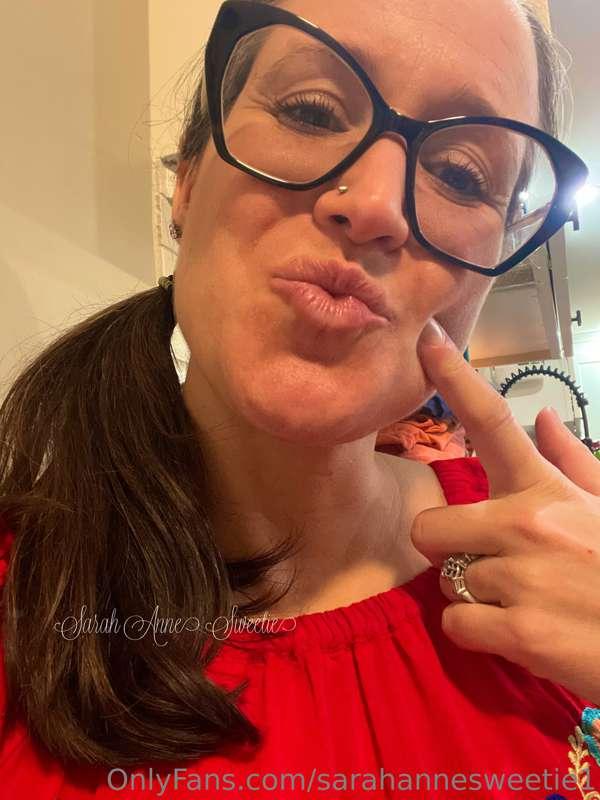 I did a thing a couple days ago…mommy got her nose pierced (..