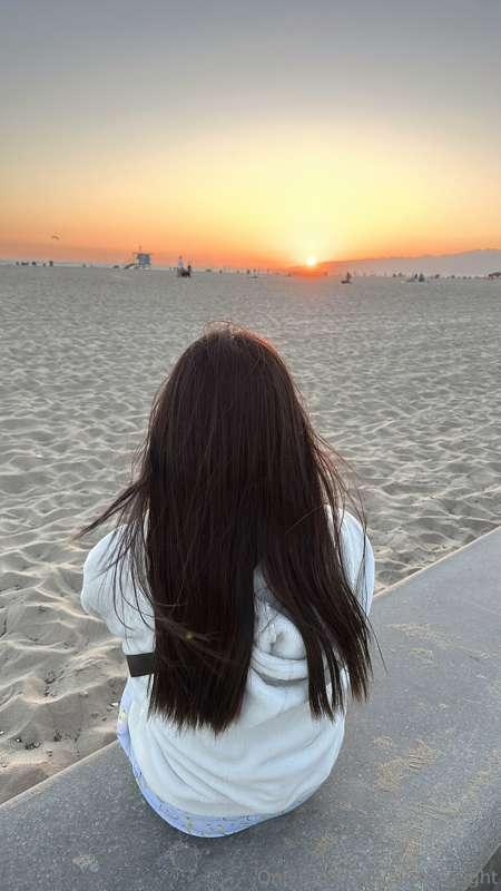 The beach called to me today, and I answered with open arms ..