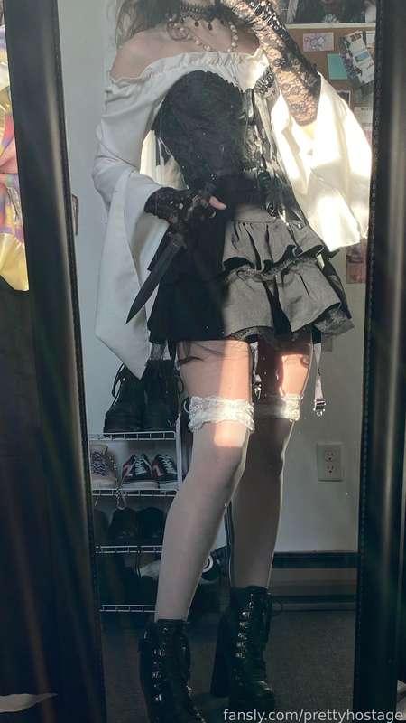 prettyhostage image #1