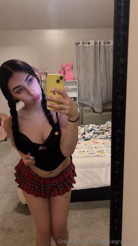 teach me something 😈👅