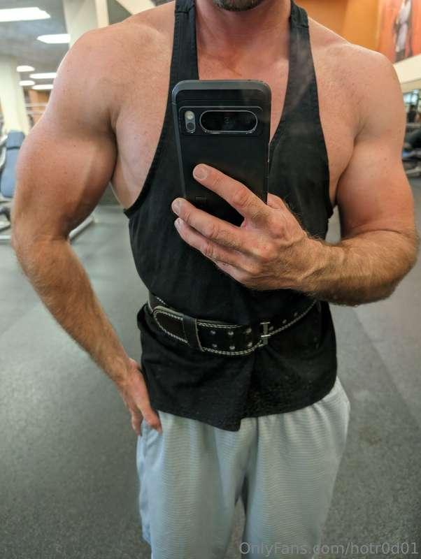 Post Turkey day pump. Hope everyone had a good thanksgiving!