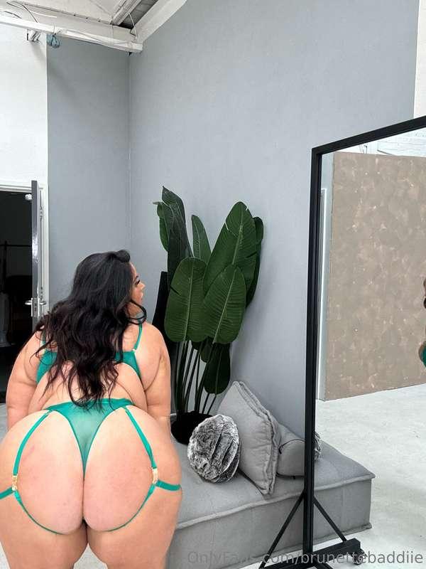 Put it in me quick