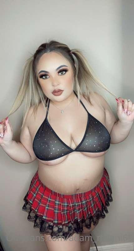 Want to be added to my VIP club with FREE VIDEOS every week?..