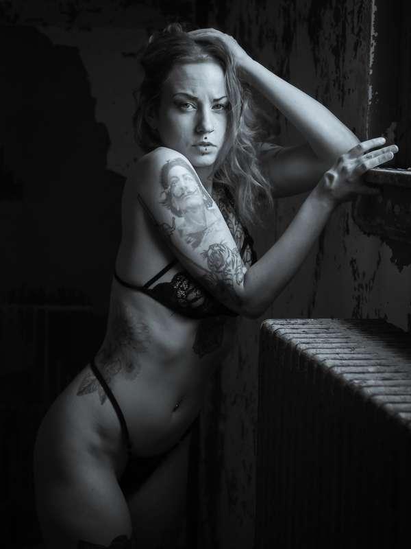 ladylazarusfree image #2