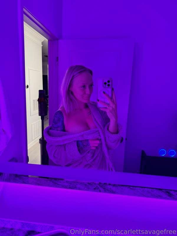 I’ve really been living in my fuzzy robe this winter 💜