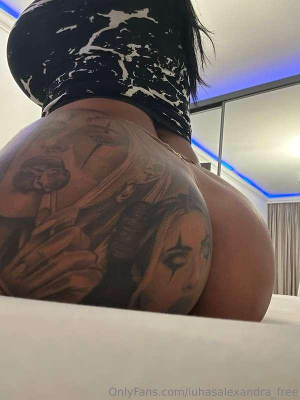 Poze de astea ti-as trimite zilnic daca ai fi iubitul meu 🔞🔞..