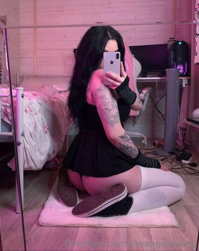 theangeleverly image #1