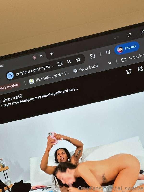 Cmon an join the live finna cum on her face