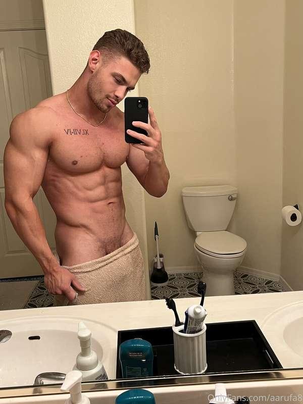 Give this a like if you’d join me for a late night shower 😉