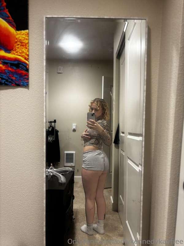 Should I do my laundry or just walk around naked 🤭