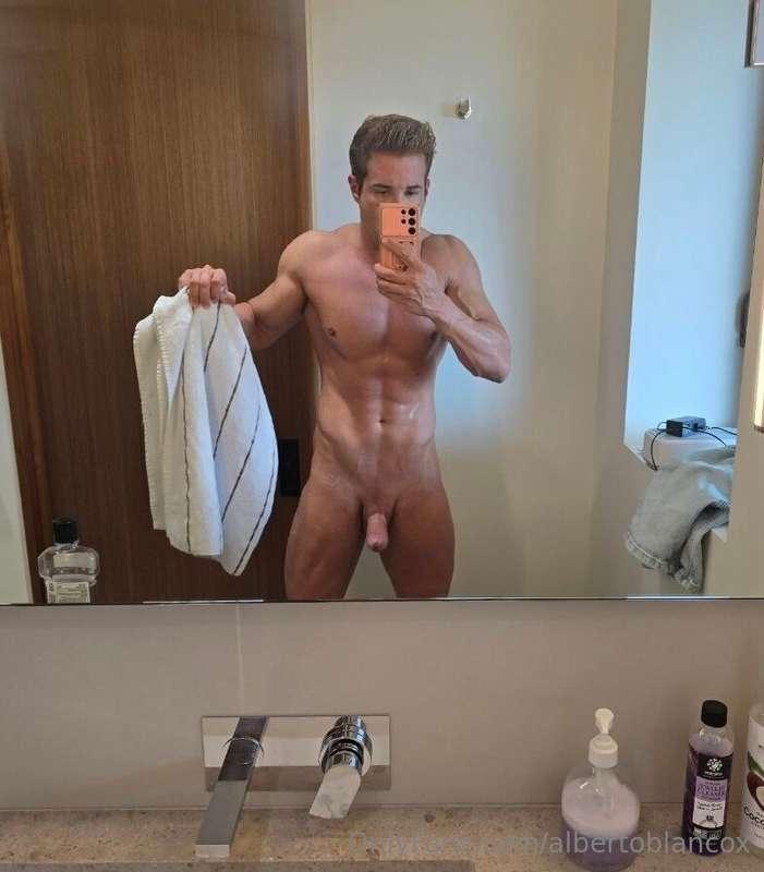 Recién duchado 🚿😋Freshly showered 🚿😋