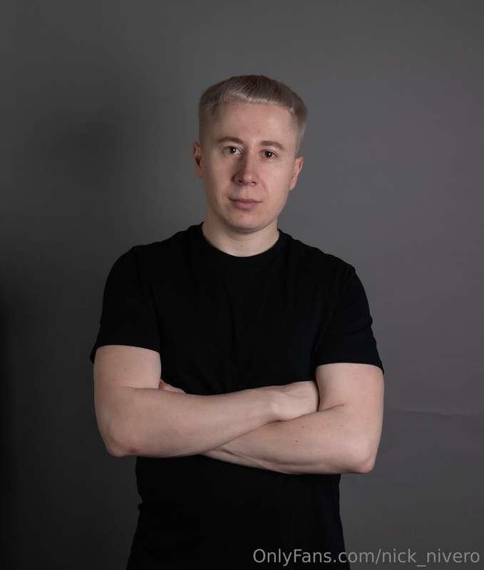 Hello my cuties it's Nick here! So I'm about to make new set..