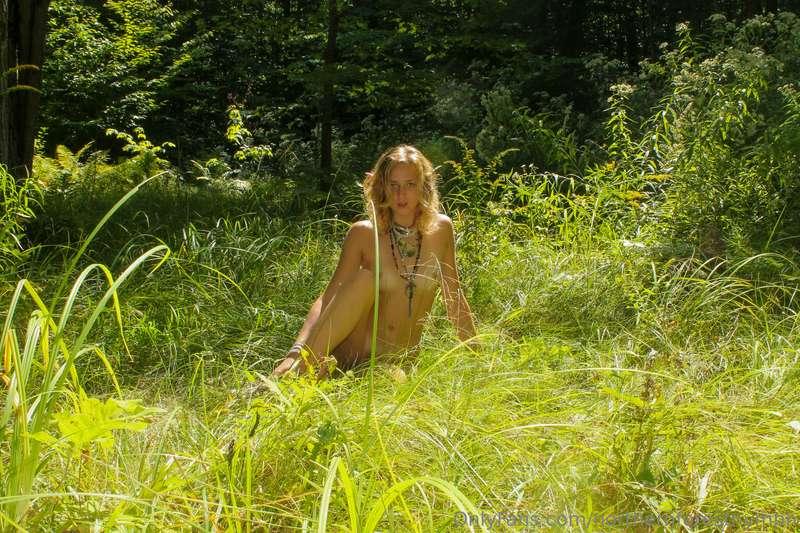 A meadow nymph caught on camera by local explorer🫣