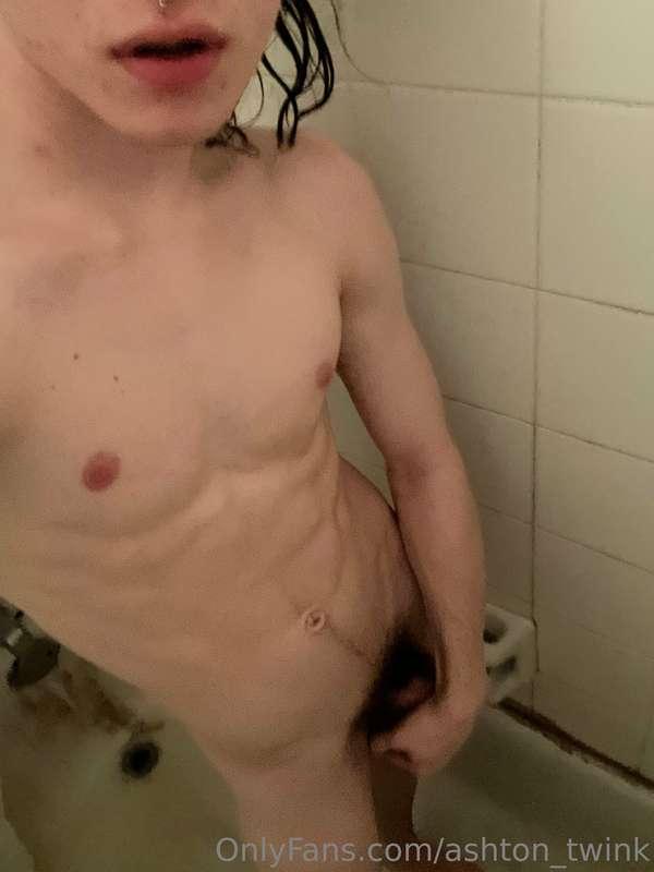 ashton_twink image #2