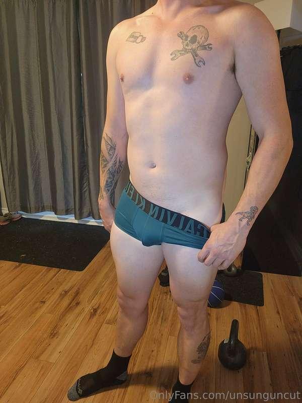 6 months in the gym. Self confidence ⬆️ Physique ⬆️ Stamina ..