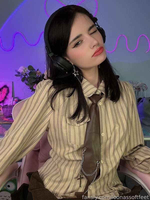 loonassoftfeet image #4