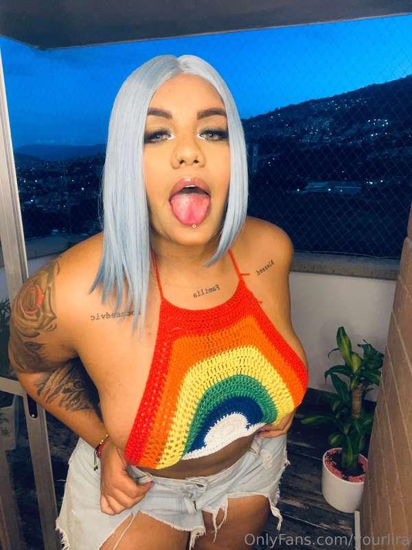 The eyes do not need a caption 😈