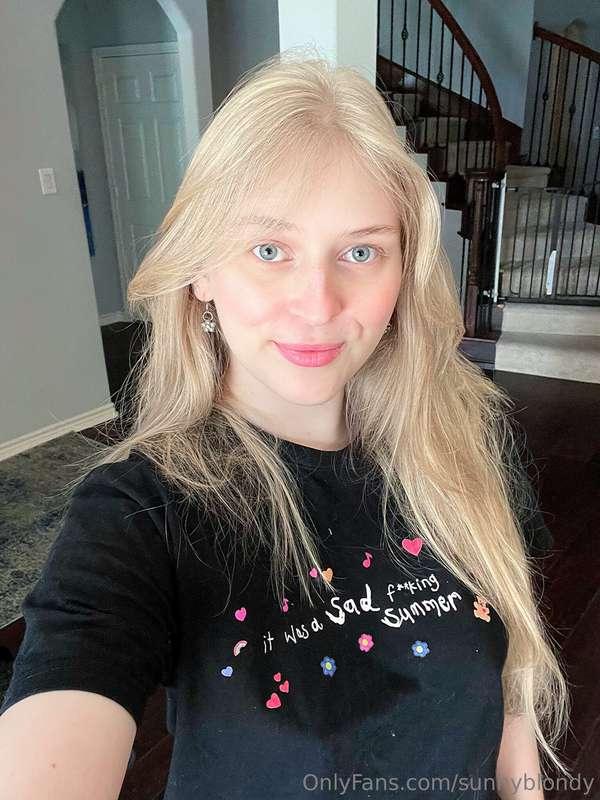 Felt cute might delete later 🌸
