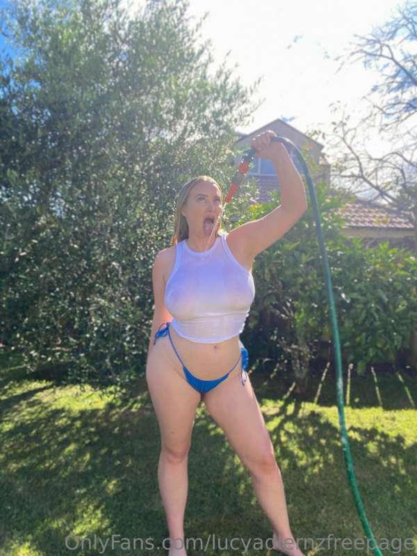 I need a good hose down after what I got up to today hehe x