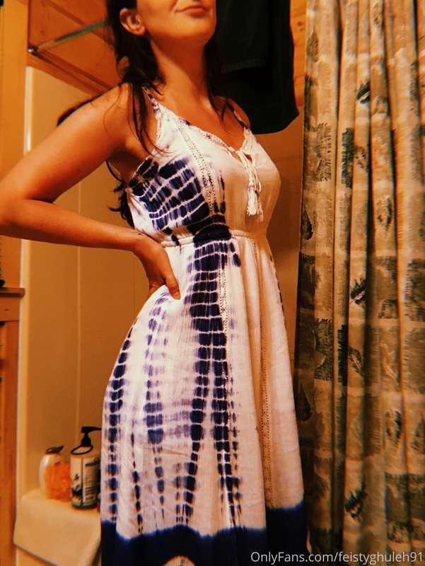 Summer dresses are my fave 💜🙋🏻‍♀️☀️
