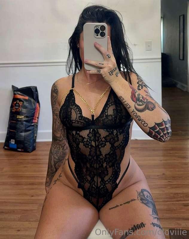 I love black 🖤