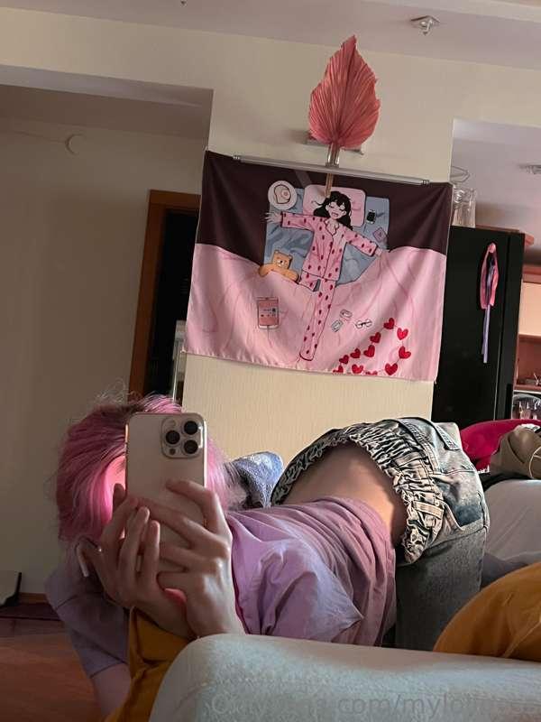 doing a little stretching 😵‍💫