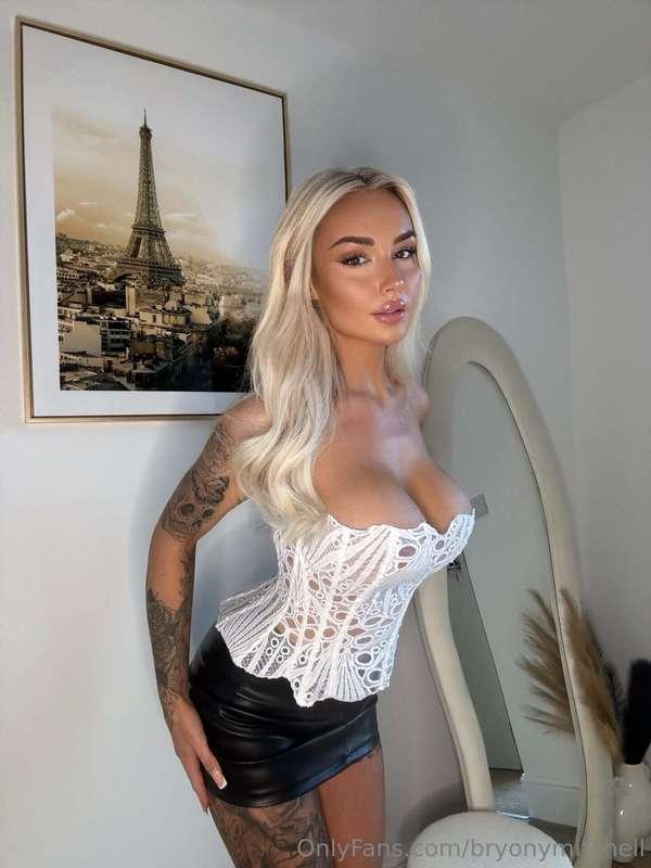 Do I have fuck-me eyes?💕