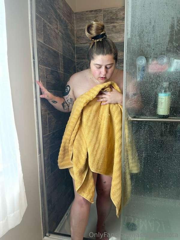 Just made some sexy shower content 😈