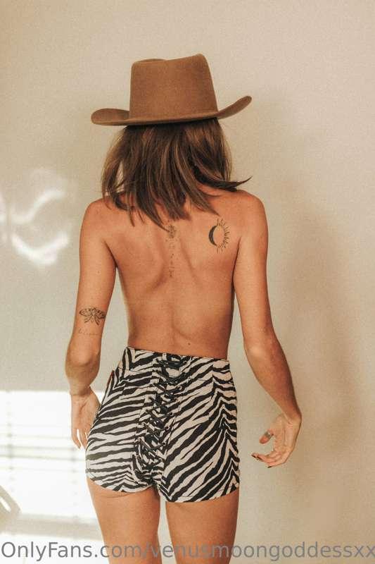 venusmoongoddessxx image #4