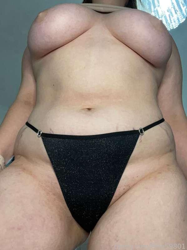 Front view selfie of my panties covering my pussy and my boobs and nipples out 😈😍