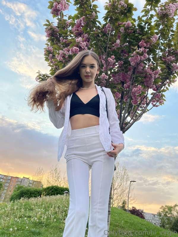 Stopped to admire the flowers… and couldn’t help but snap a ..