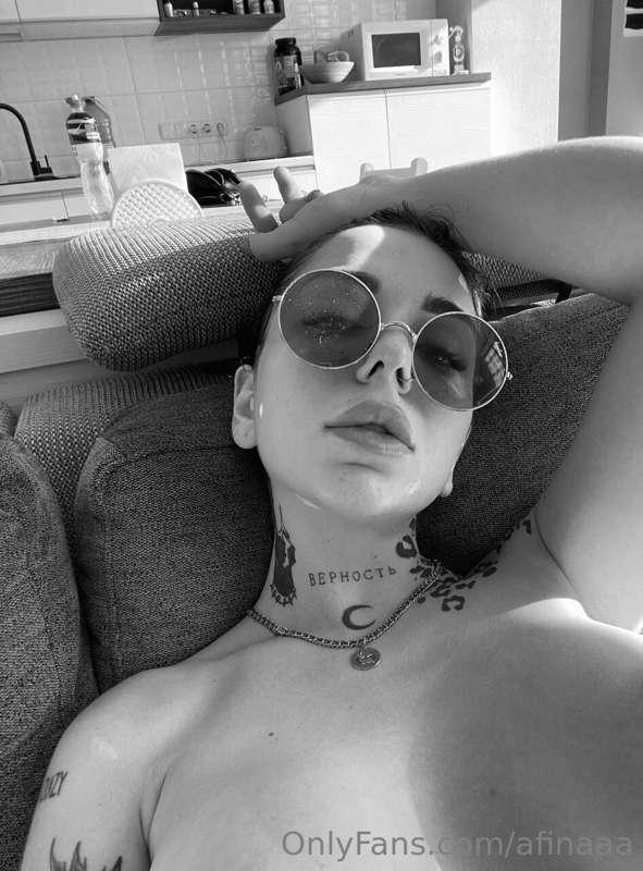 I just love black and white photos.🖤🤍 A small shot can show ..