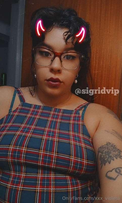 -✨custom girl✨-
💥chubby latina with a beautiful big and HAIR..