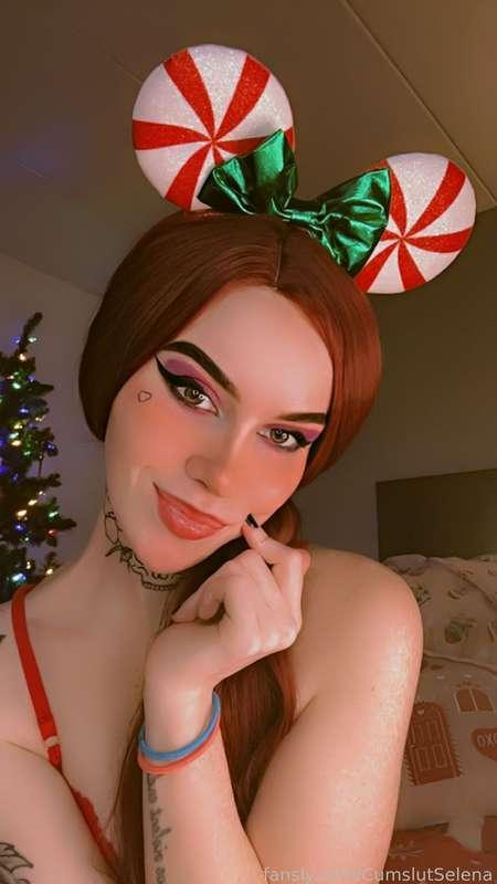 Look how ADORABLE these lil Christmas ears are🥹😍 I will most definitely be wearing these tomorrow to make my lils happy 🥰♥️ 

#fyp #lewd #mama #mommy #lewd #alt #egirl #hot #kawaii #anime #mistress #cute #teen #legalteen #cute #18 #pale #emo #tattooed #redhead #petite #xmas #young #slim #silly #daddysgirl  