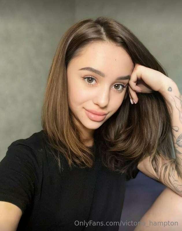 @aann_a 😇 wants to play with you! 
She will reveal your secr..